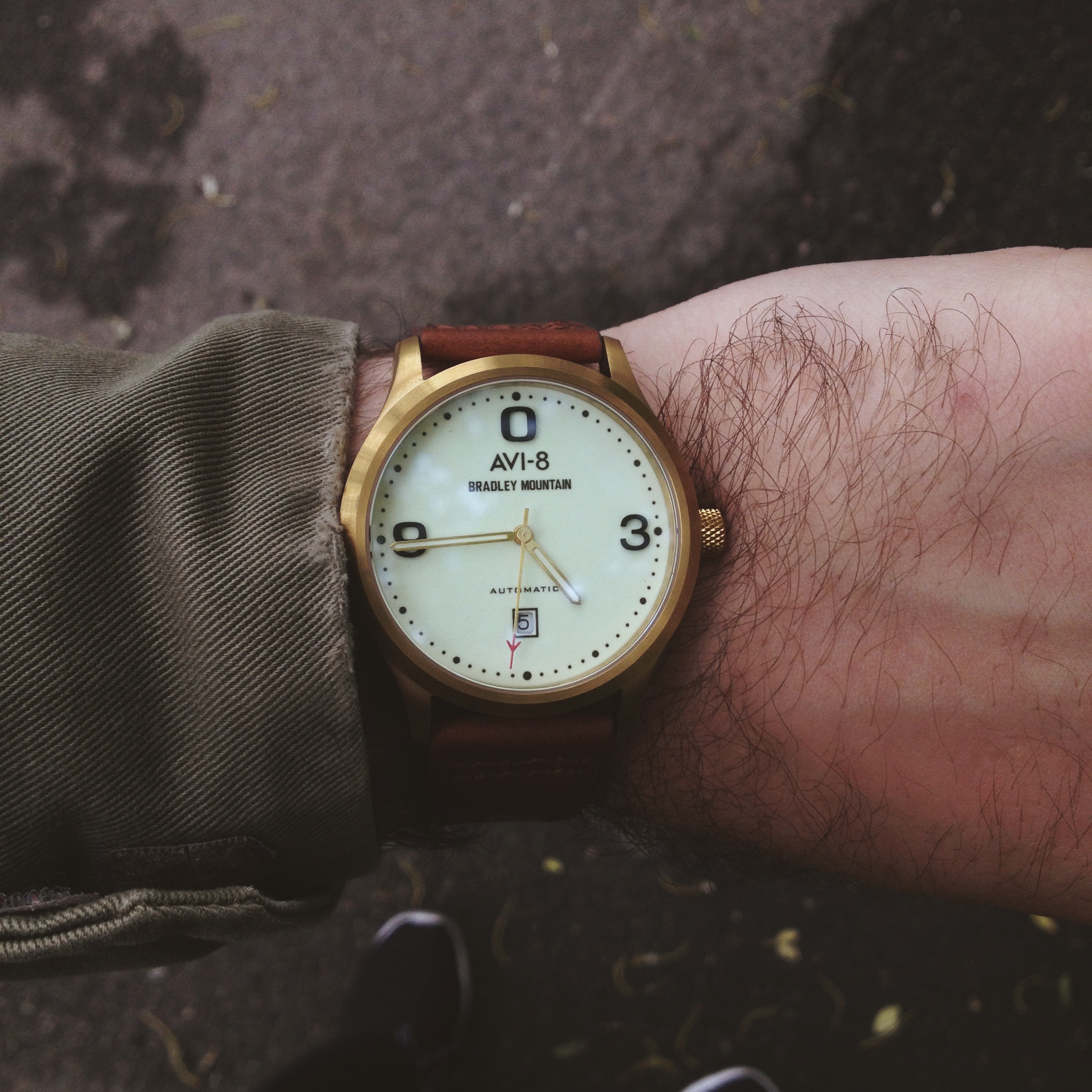AVI-8 X Bradley Mountain (Review) – KaminskyBlog