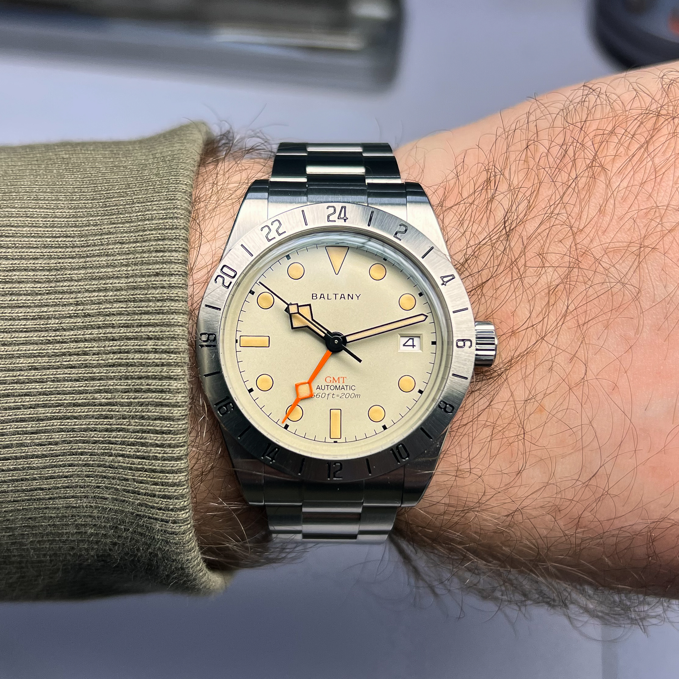 Baltany Retro GMT S6073AB (Review) – Outstanding Value and